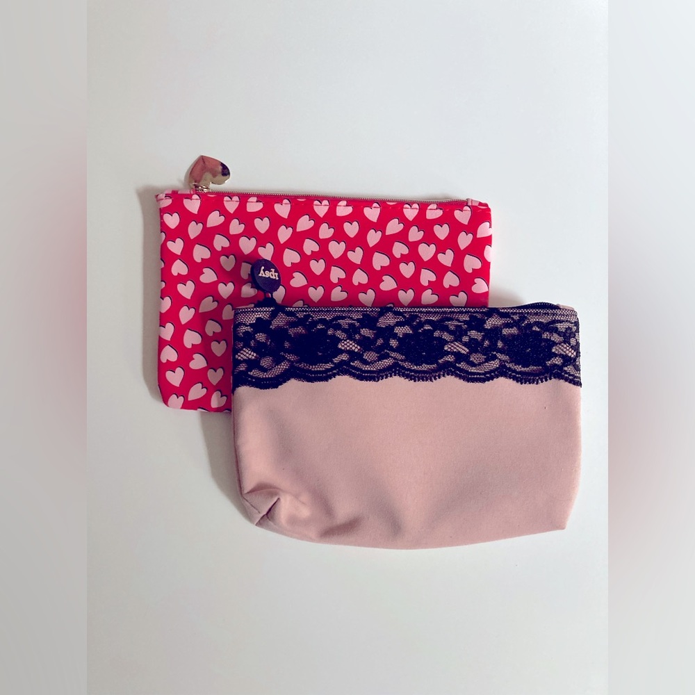 IPSY Set of 2 Make Up Bags, Travel Pouch, Cosmetic Bags, Valentine’s Day Clutch